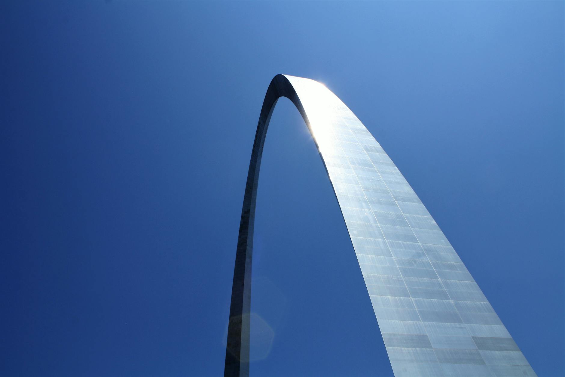low angle photography of gateway arch in st louis