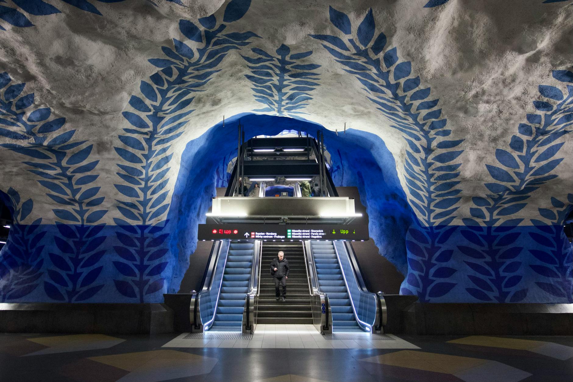 pexels-photo-30185704 stockholm s t centralen metro station art