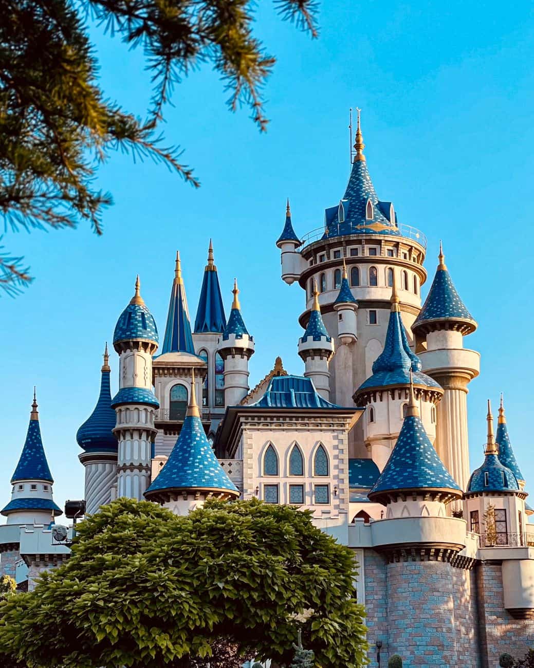 The History of Disney: An enchanting journey