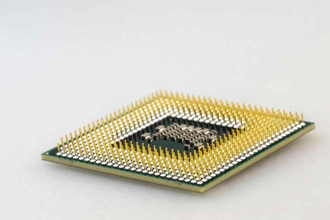 The Evolution of the Chip: A Journey Through Invention and Innovation ...